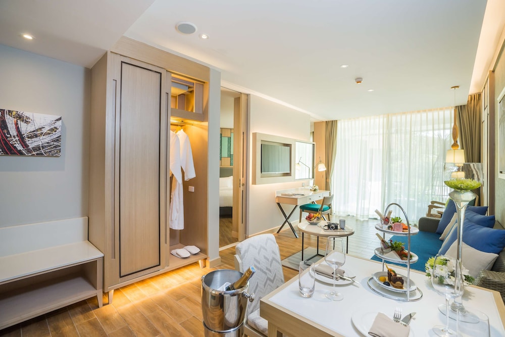 Avani Hua Hin Resort 75/87