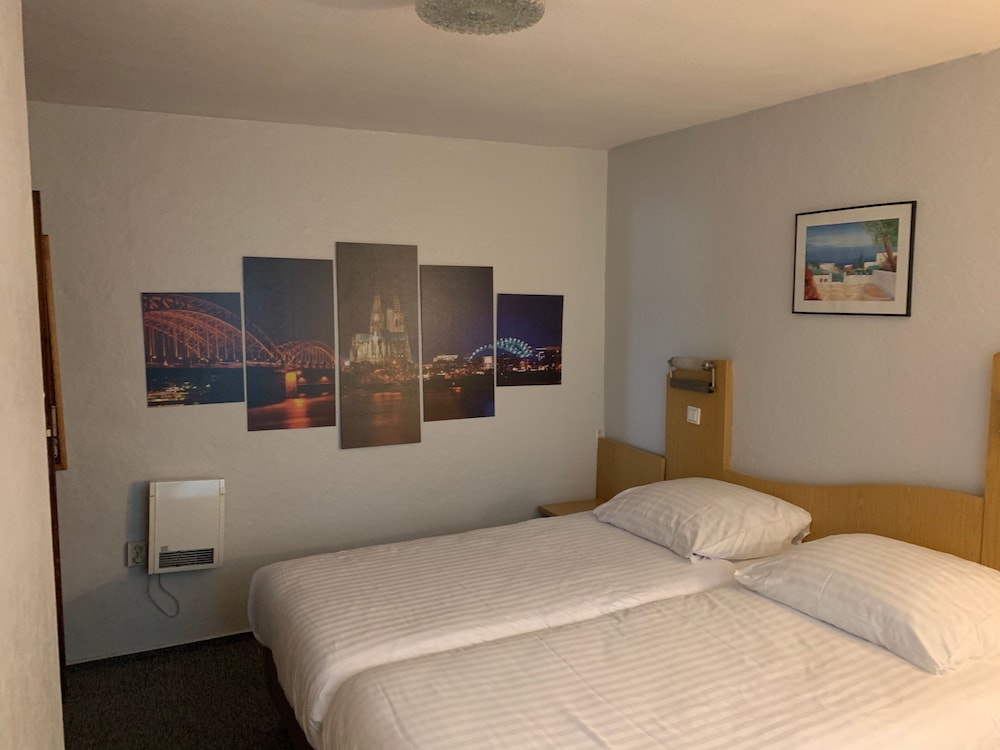 Hotel Berg 2/29