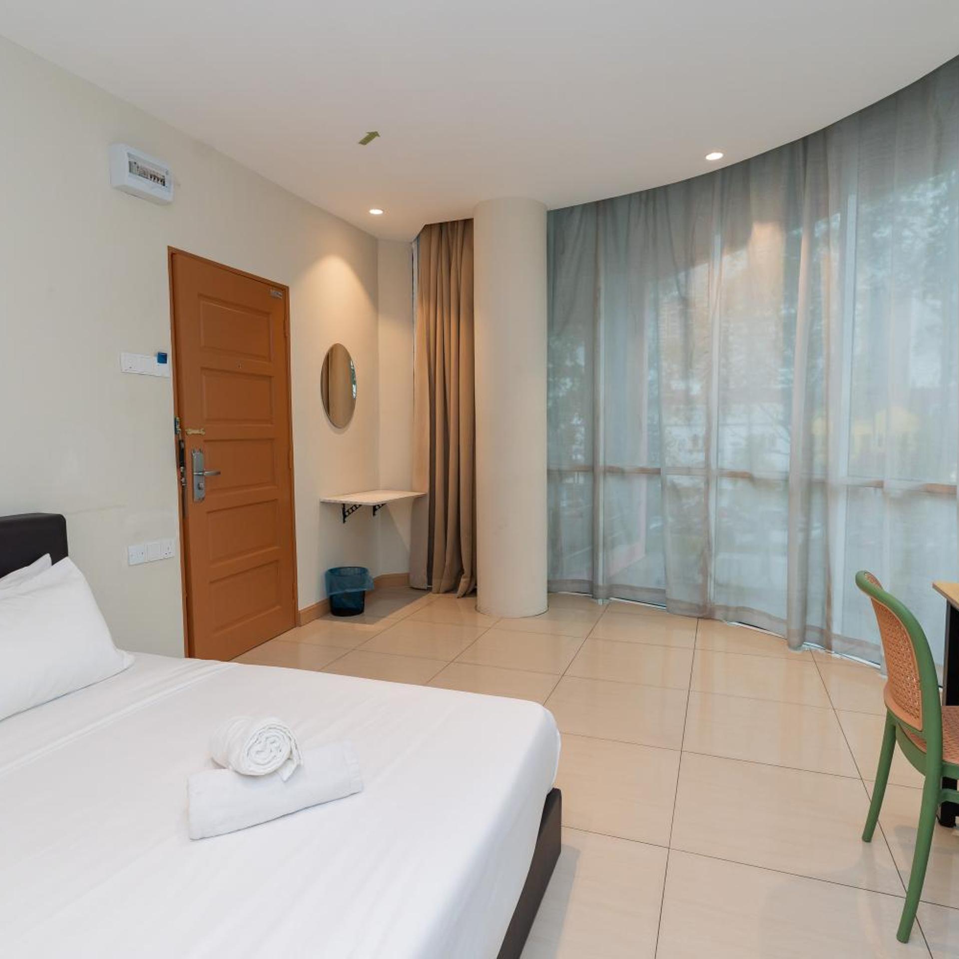 Swing & Pillows at Kota Damansara 33/55