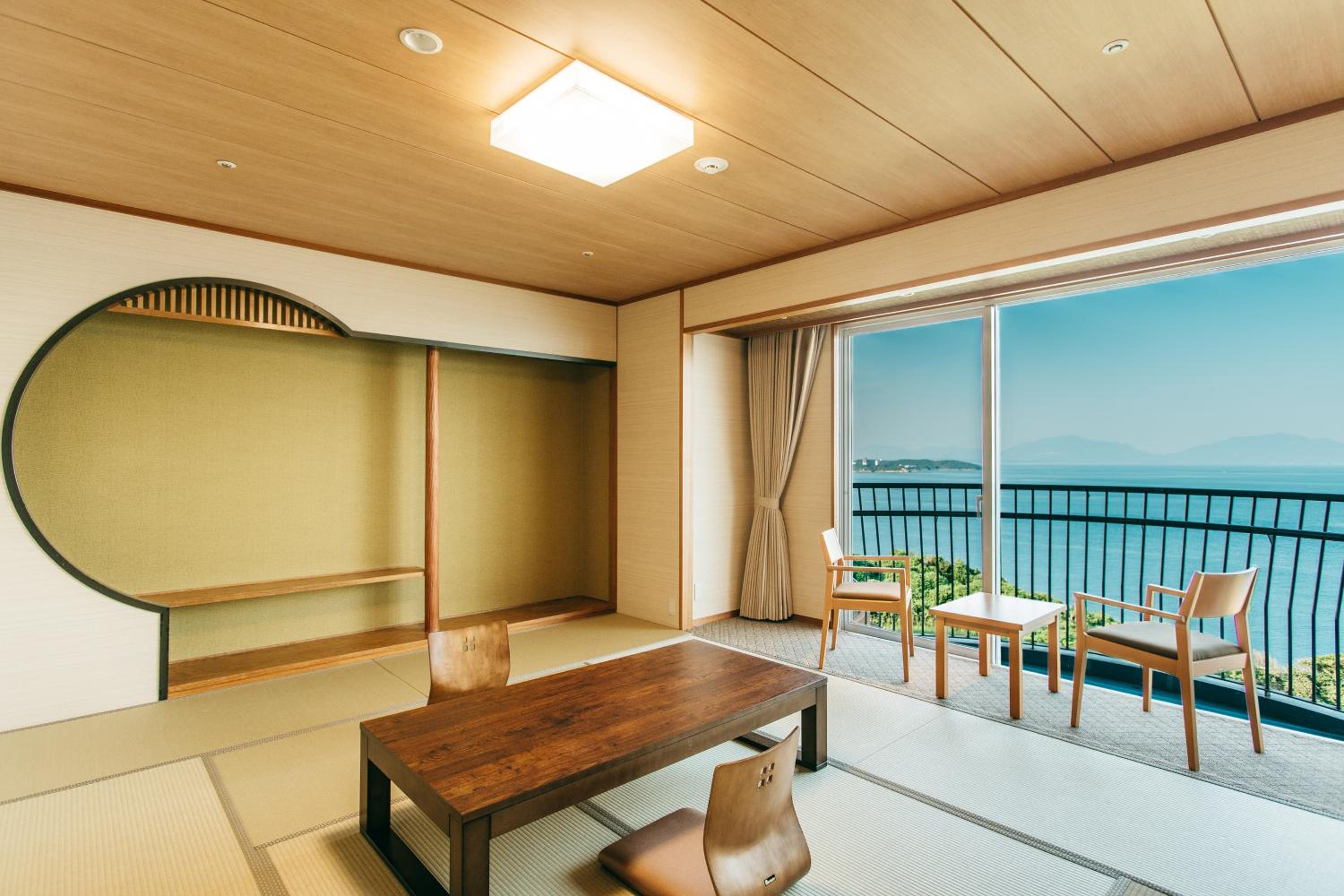 Japanese, Type B, Ocean View