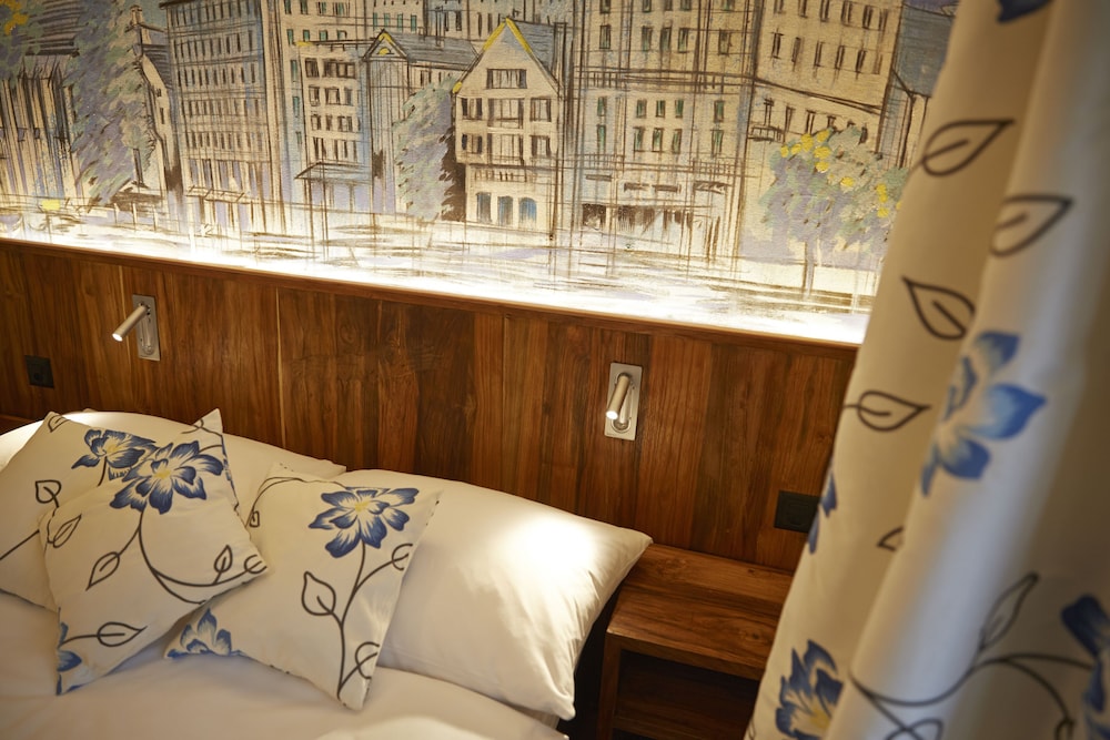 غرفة اقتصادية بسرير مزدوج بإطلالة على المدينة، Hotel Adler Zurich 2/3