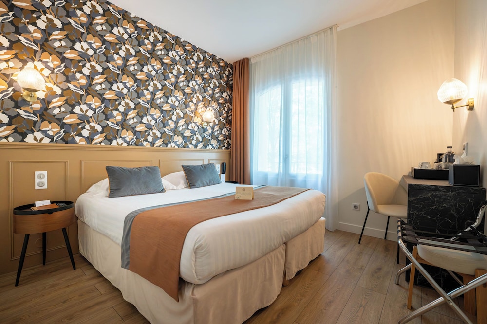 غرفة سوبيريور بسرير كوين بشرفة، Best Western Hotel De France 5/7