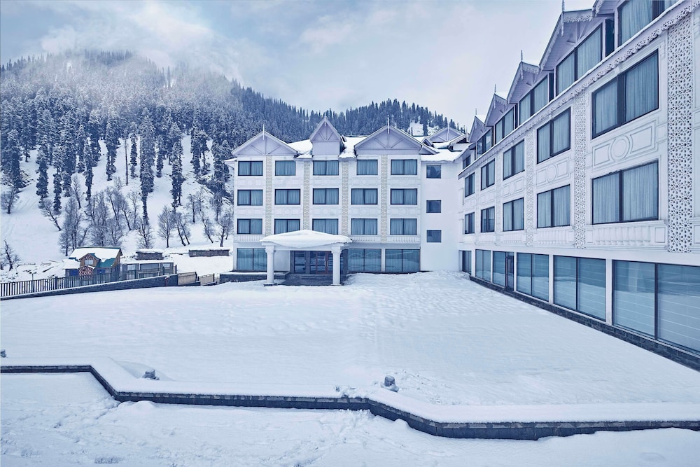 Radisson Sonamarg 33/36