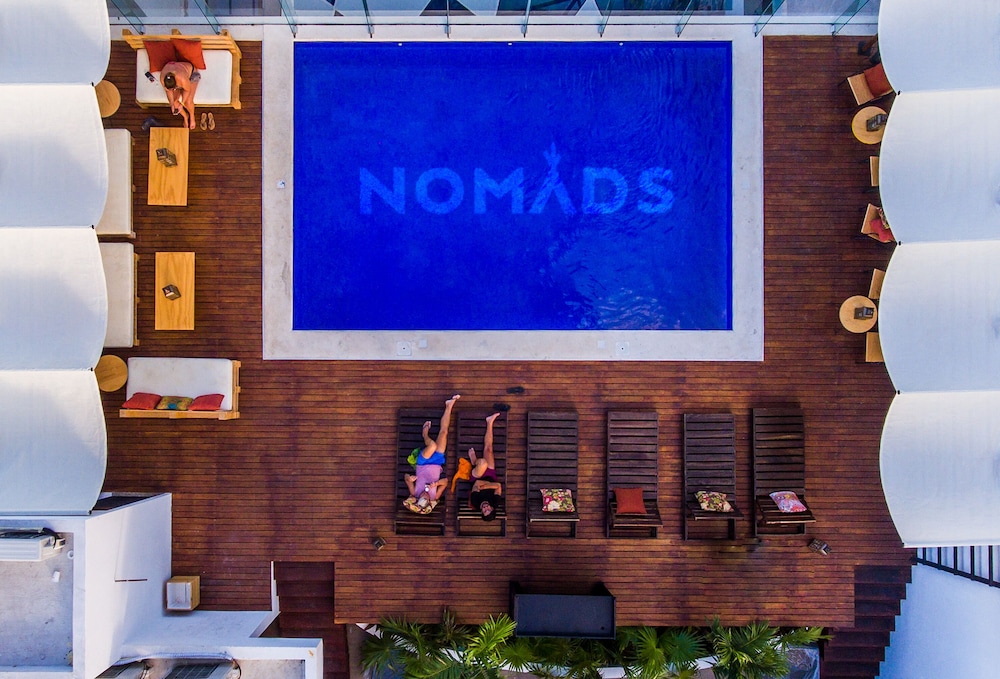 Nomads Hotel Hostel And Bar 6/55