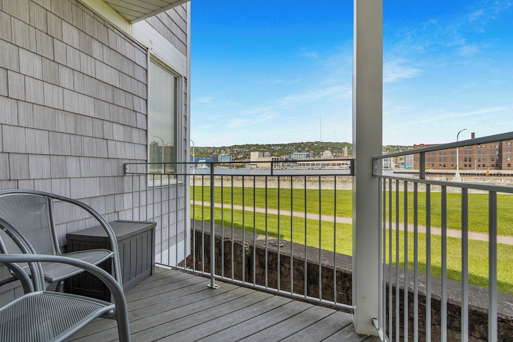 South Pier Inn 21/50