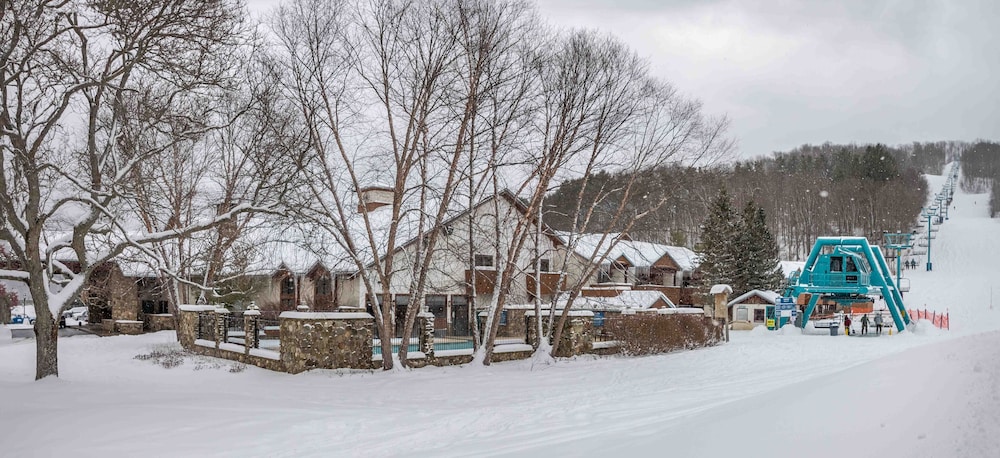 The Inn at Holiday Valley 37/50