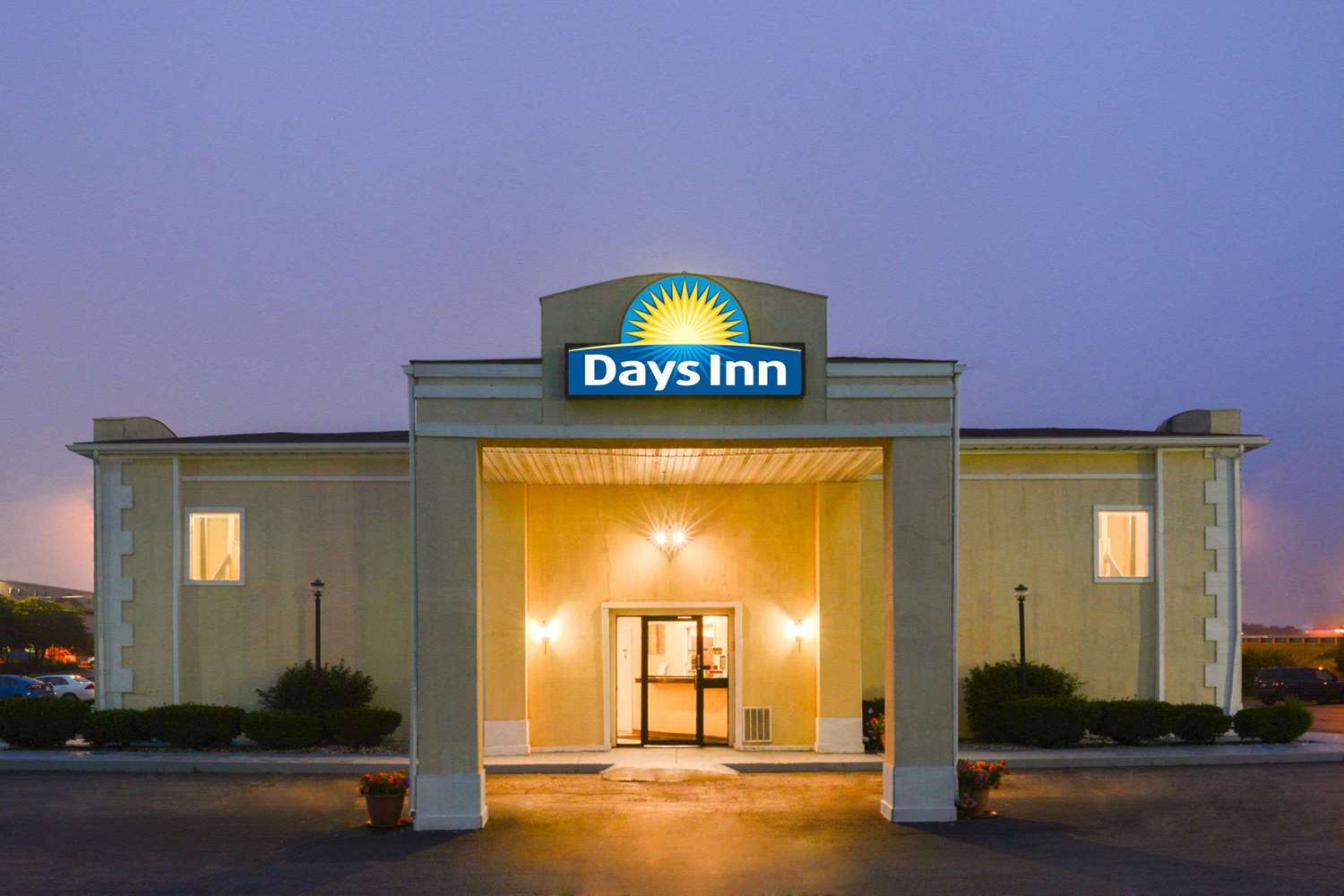 Days Inn By Wyndham Indianapolis East Post Road 7/54