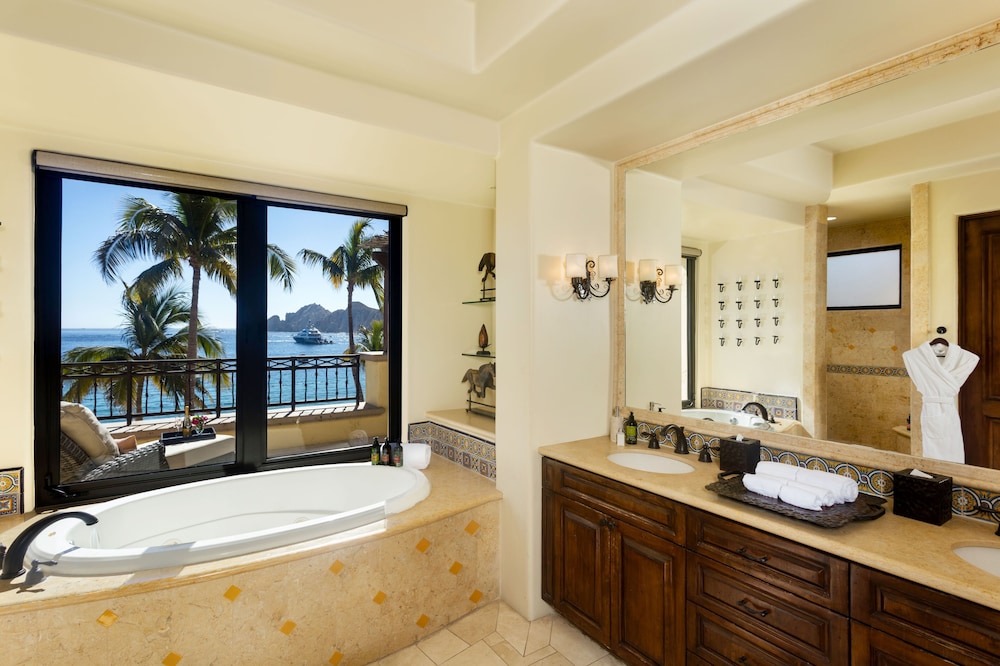Hacienda Beach Club And Residences 48/50