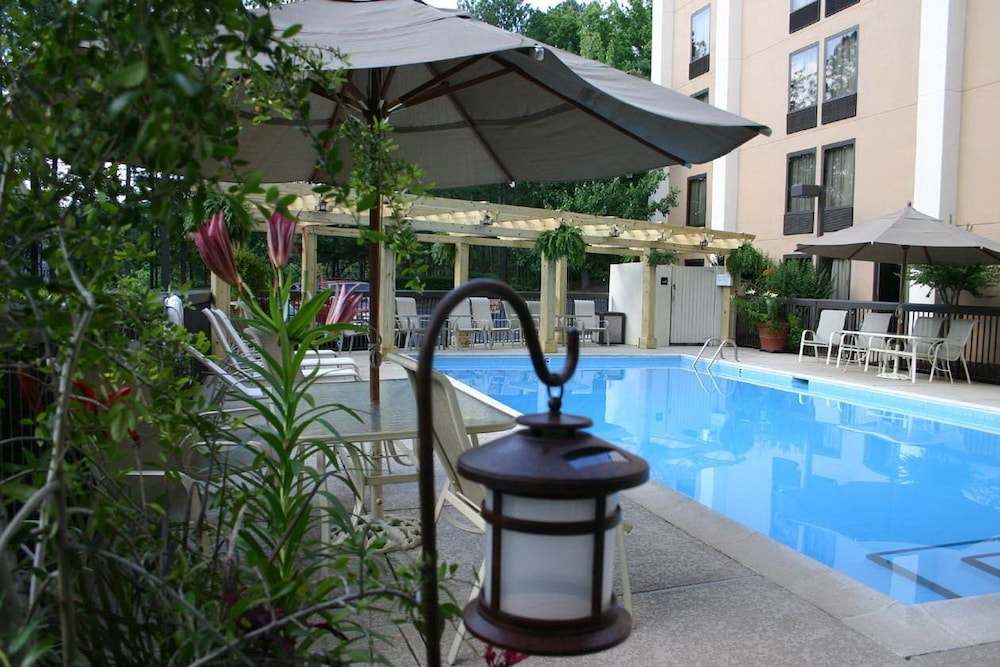 Hampton Inn Atlanta-Northlake 7/43