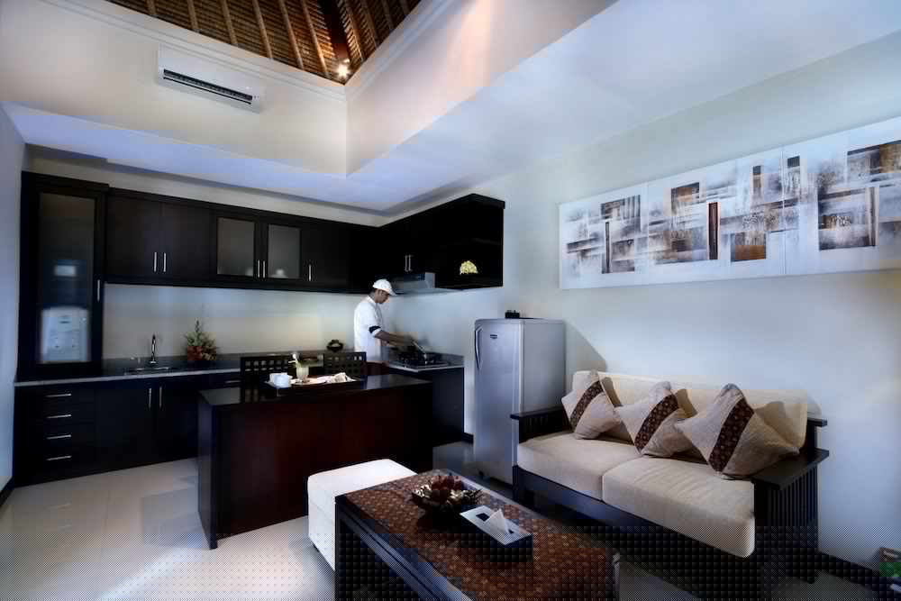 Bali Rich Luxury Villa 31/42