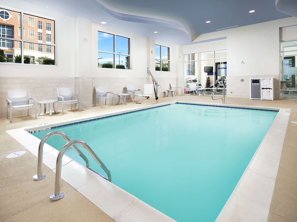 Hampton Inn Wilmington Downtown 2/33