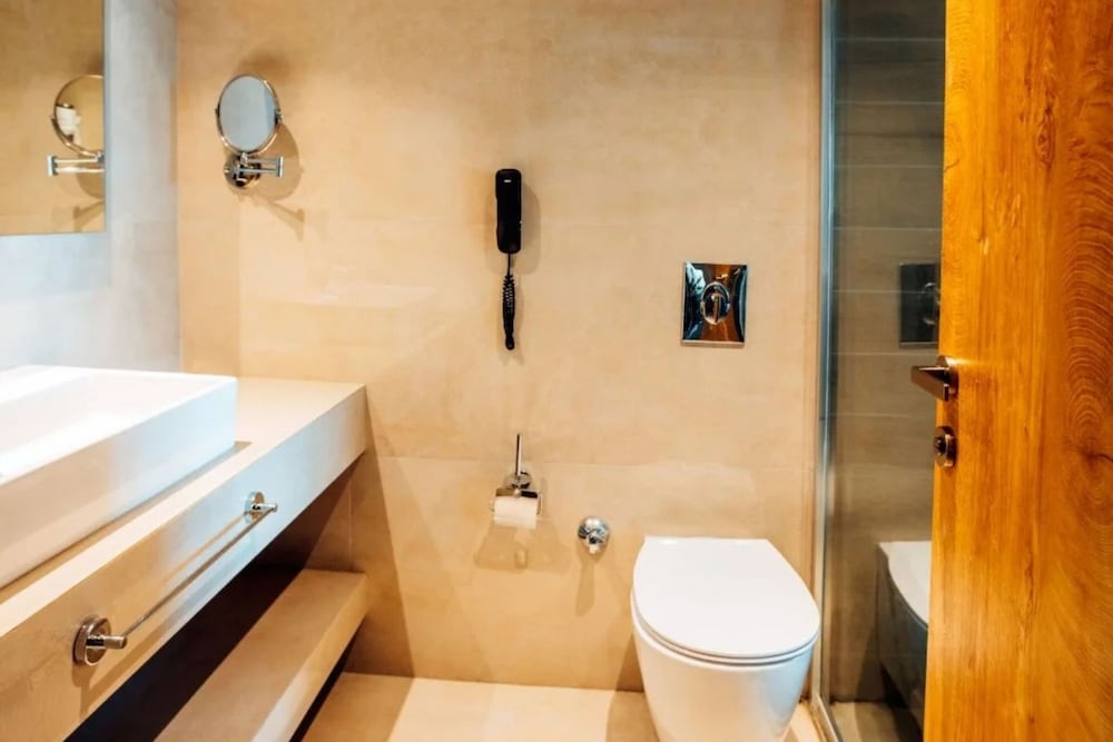 غرفة متصلة عائلية بسرير كينج وسريرين منفصلين، Alarcha Hotels and Resort 5/5
