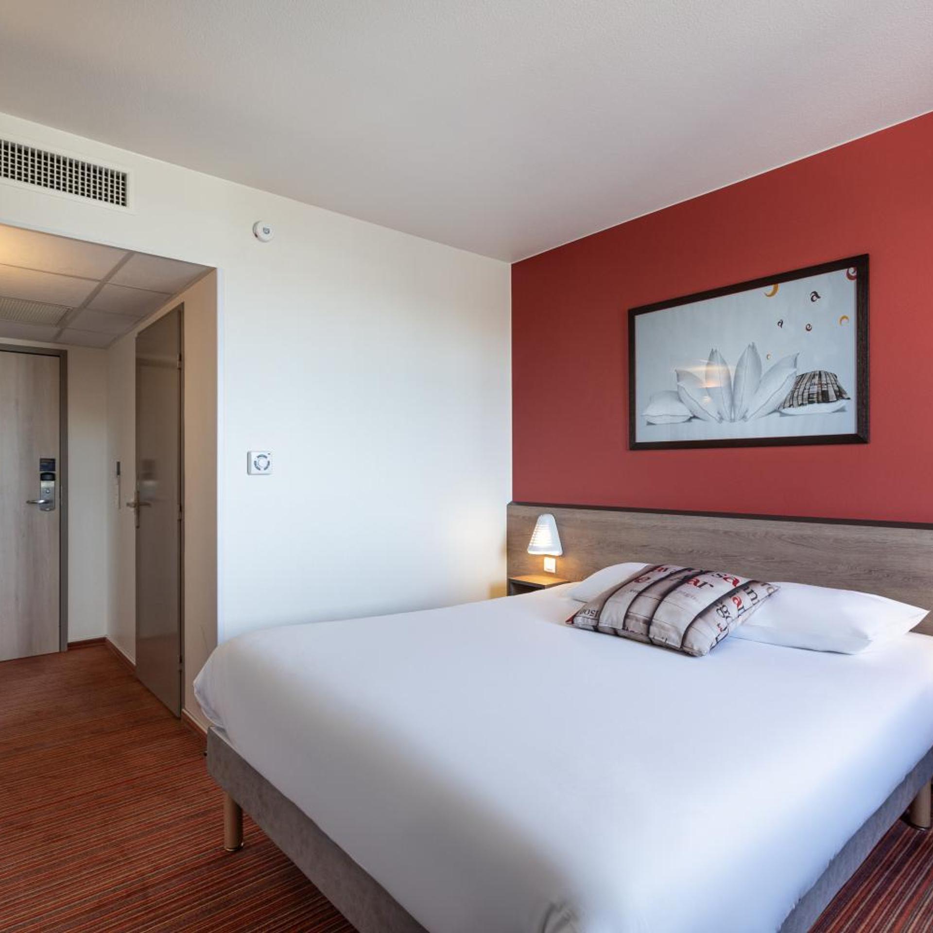 Room, King Bed, Accessible