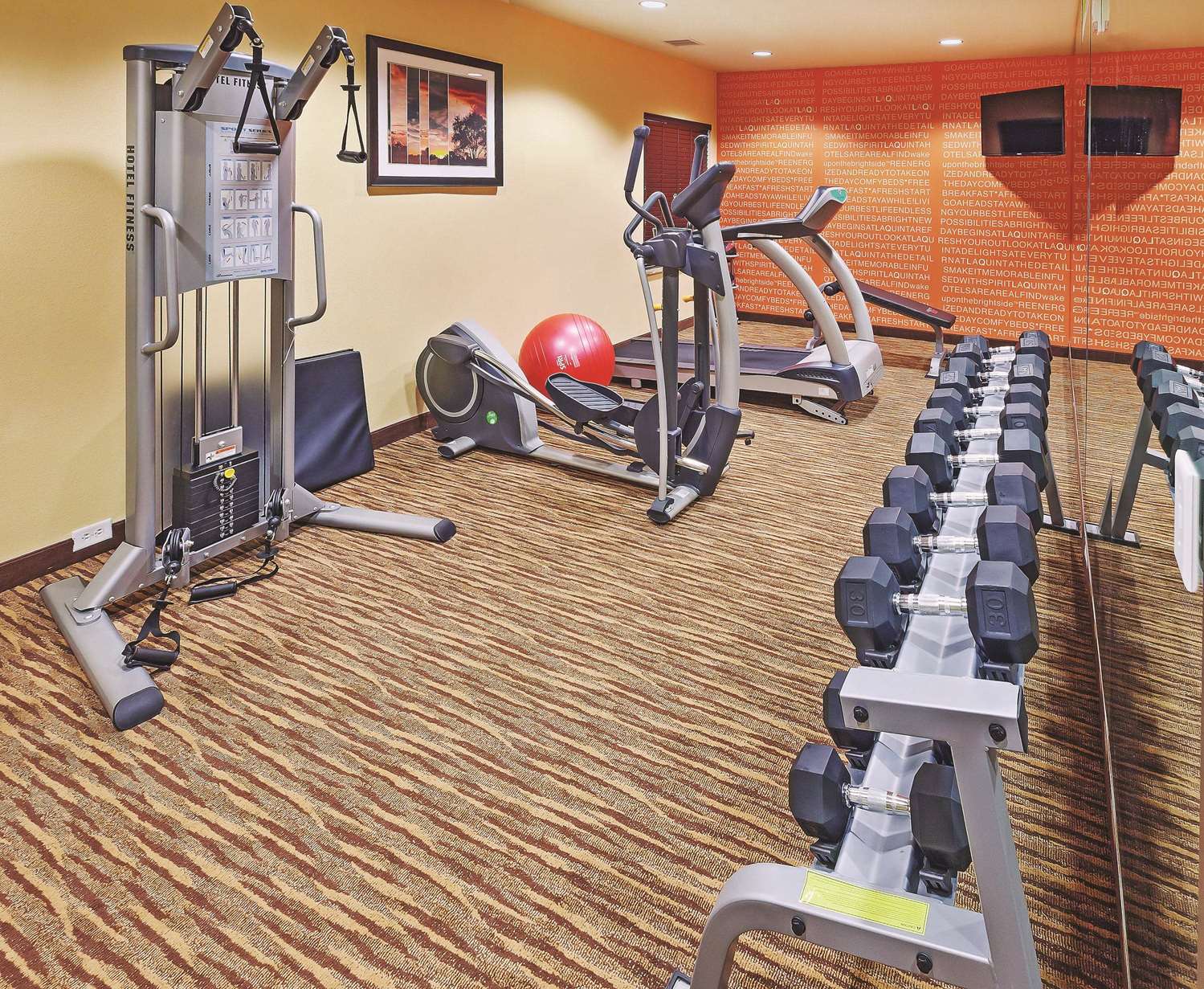 La Quinta Inn & Suites by Wyndham Pecos 43/62
