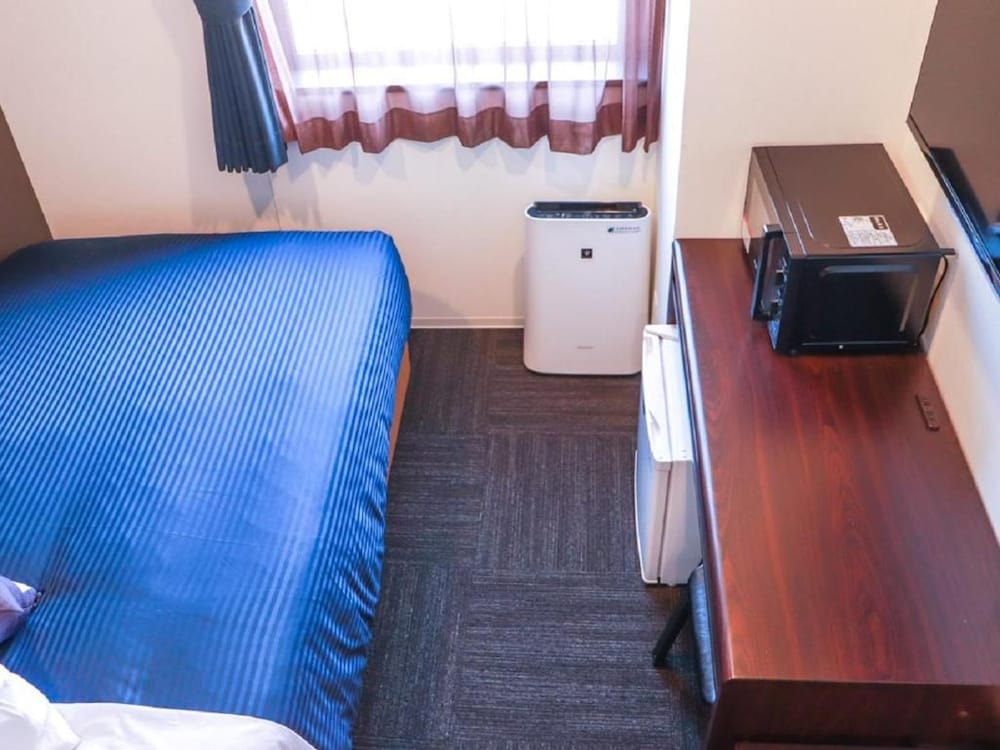 Hotel Livemax Chibaminato Ekimae 18/21