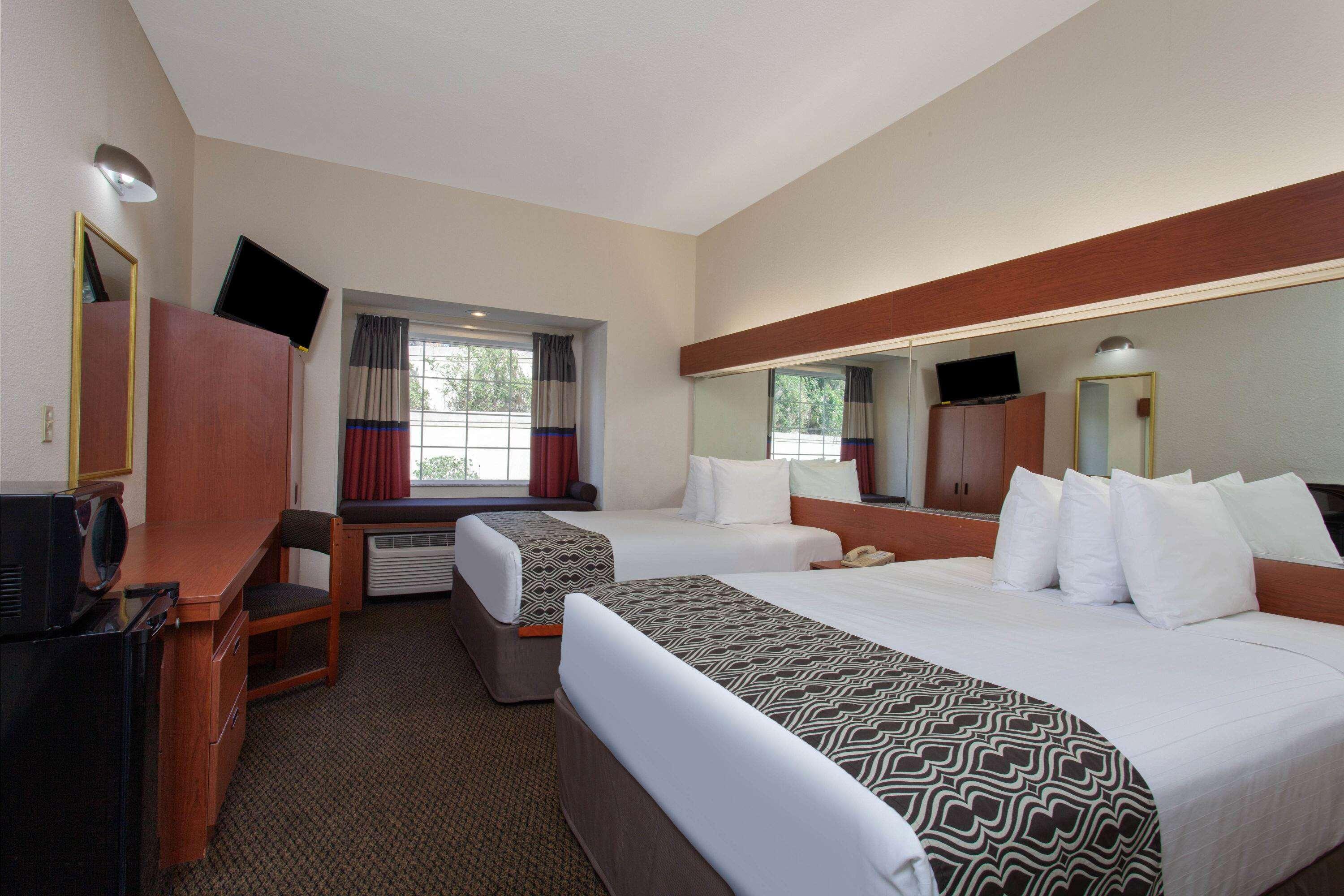 Room, 2 Queen Beds, Accessible