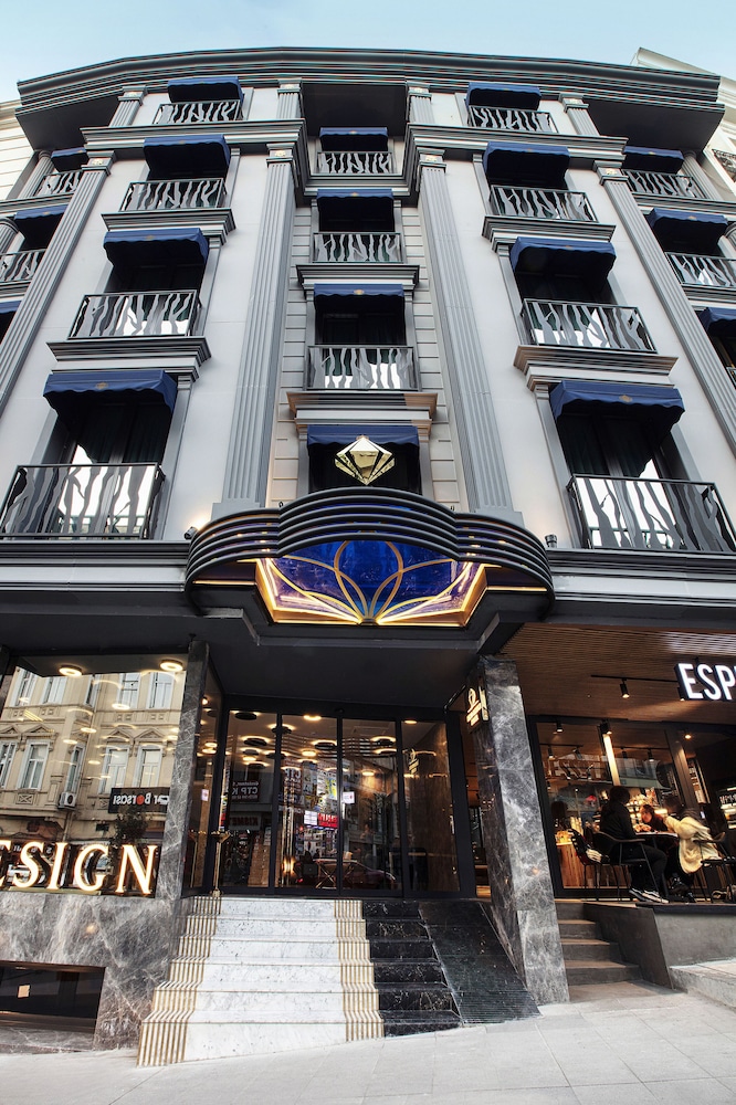 Euro Design Hotel 3/71