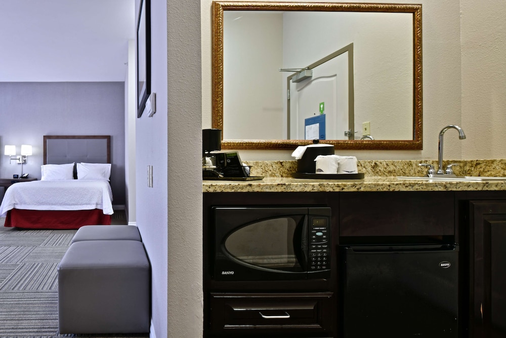 Hampton Inn & Suites Fredericksburg 15/34