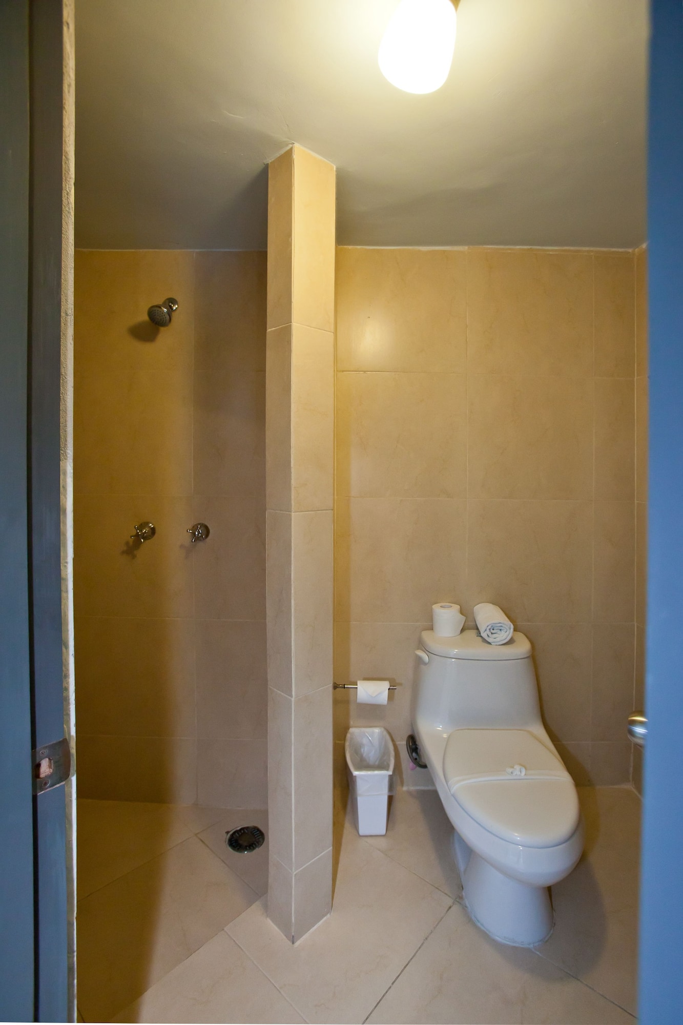 غرفة بسريرين مزدوجين بإطلالة على البحر، Hotel Rocamar Isla Mujeres 8/10