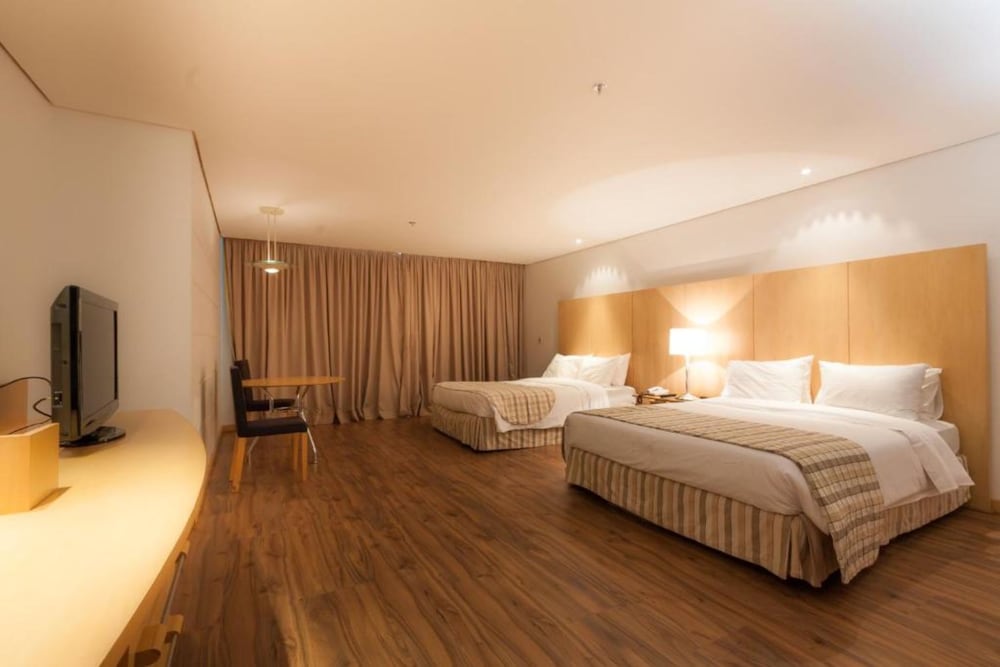 Grand Bittar 13/53