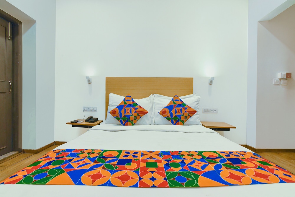 Akash Ganga Hotel 24/48