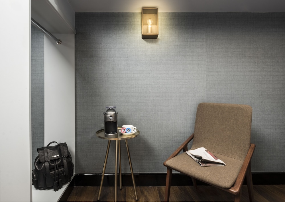 Camden Enterprise Hotel 41/50