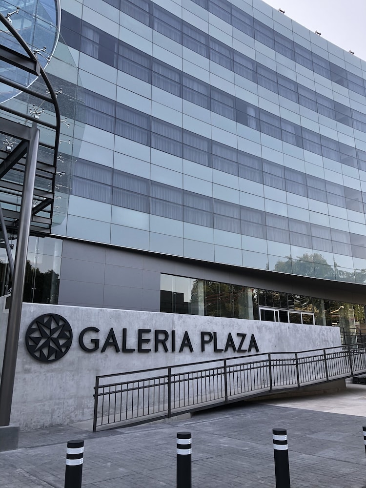 Galeria Plaza San Jeronimo 43/51