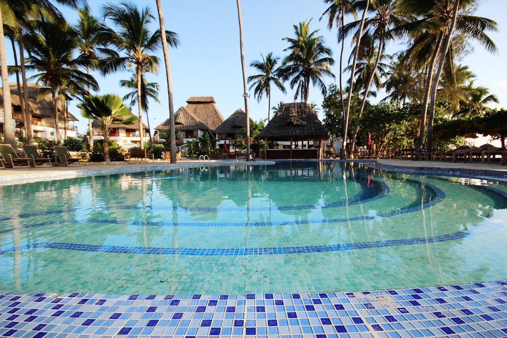 Paradise Beach Resort 27/50