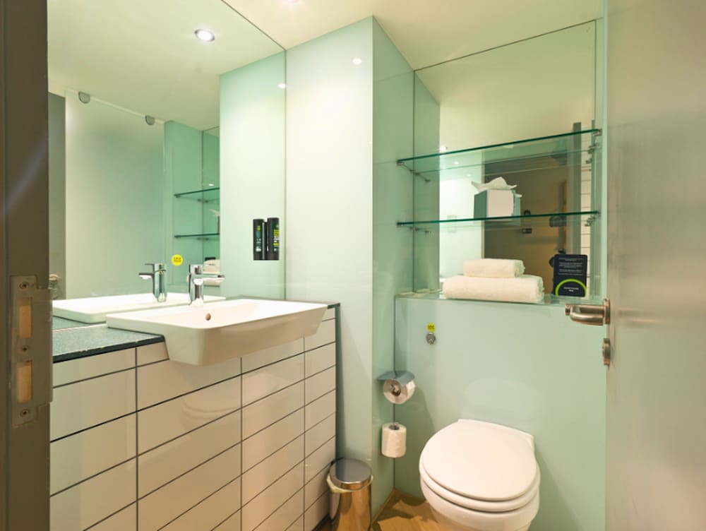 غرفة بسرير مزدوج، B&B HOTEL Inverness 6/8