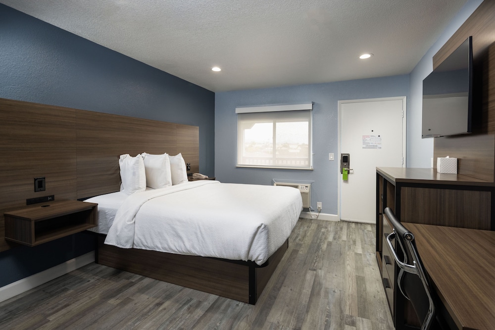 Days Inn by Wyndham Arroyo Grande/Pismo Beach 21/62