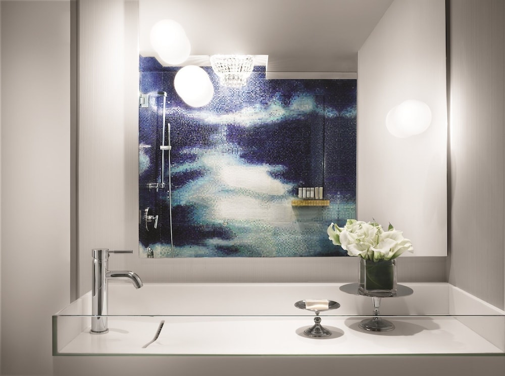 Mondrian South Beach 64/64
