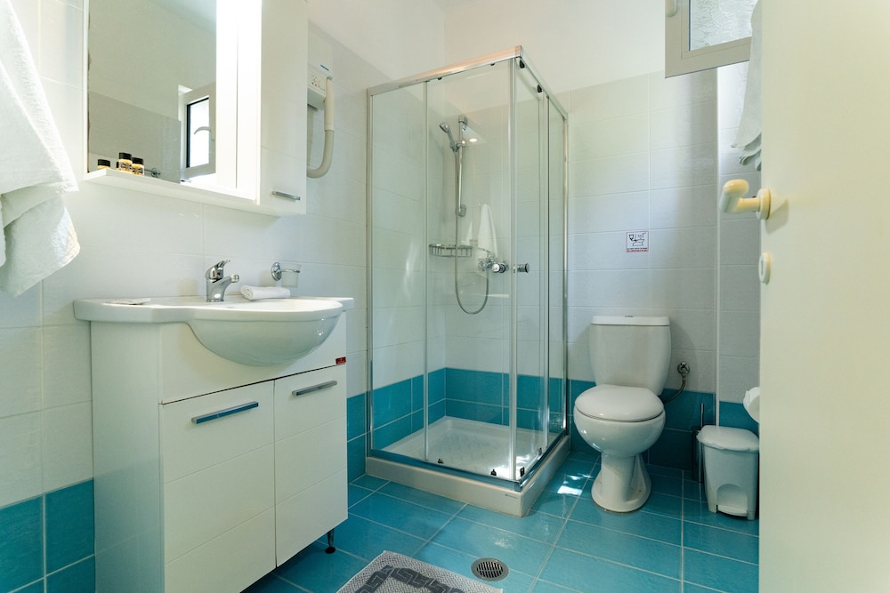 2 BEDROOMS, APARTMENT, GARDEN VIEW, BALCONY