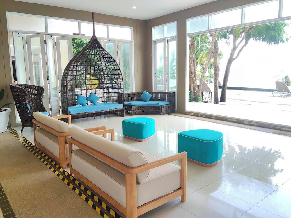 Royal Phala Cliff Beach Resort and Spa 30/50