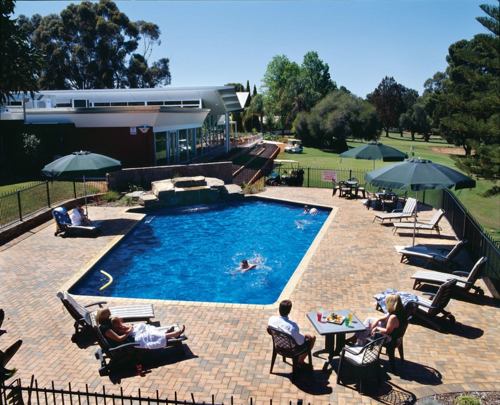 Renmark Country Club 43/48