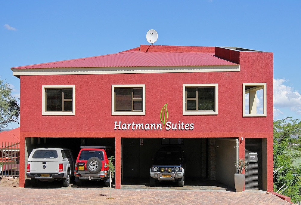 Hartmann Suites 12/15