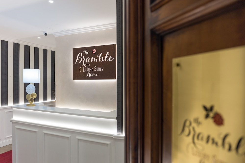 Bramble Luxury Suites 8/85