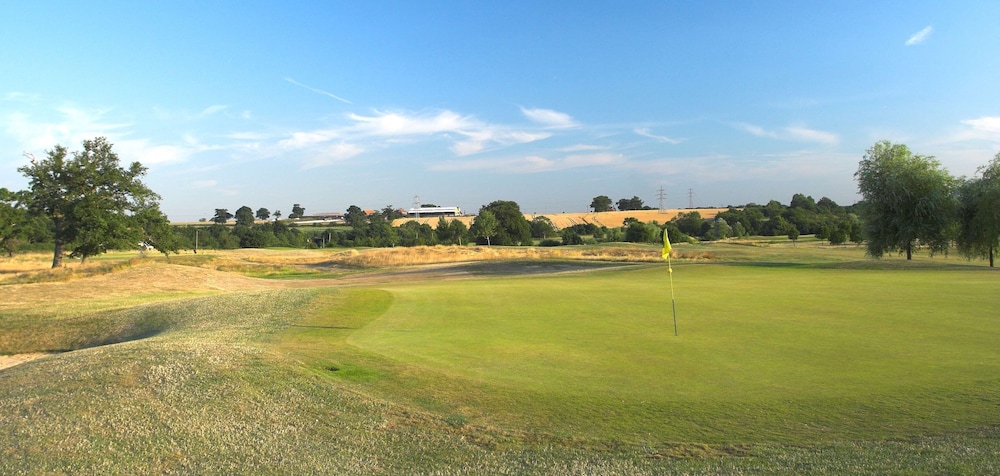 De Vere Wokefield Estate (Ex Wokefield Park) 67/70