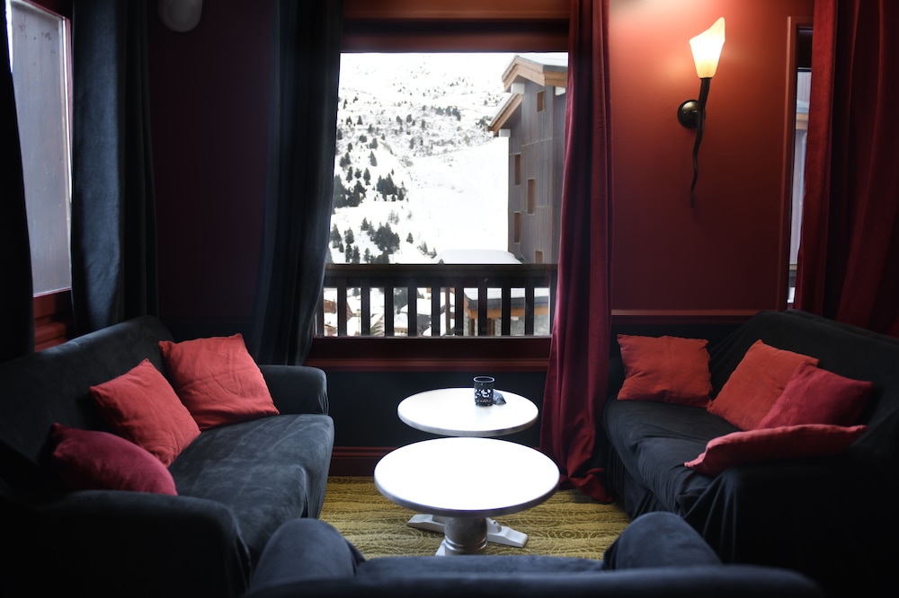 Hotel La Tarentaise 29/50