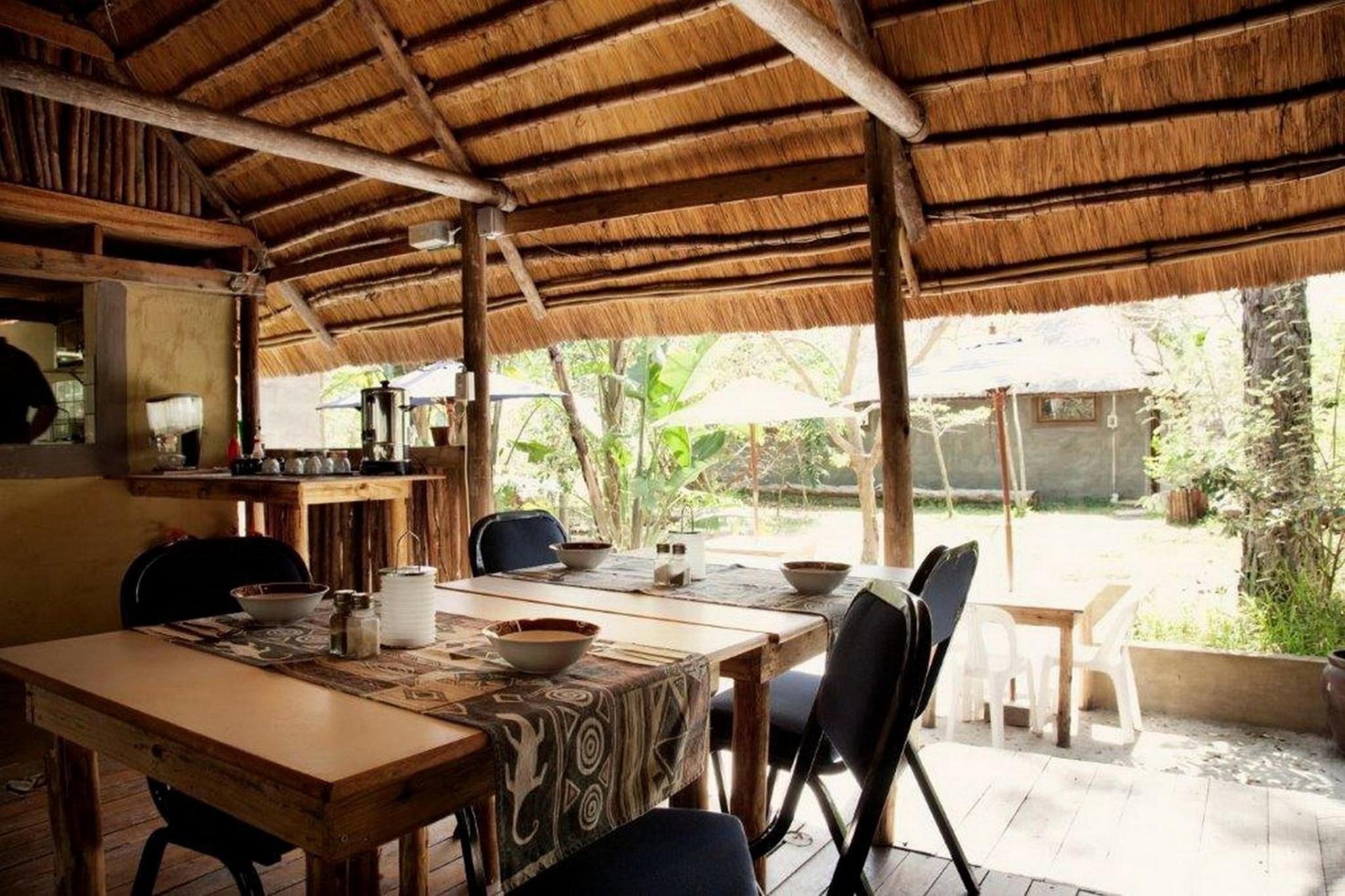 Tirton Dive Lodge 17/30