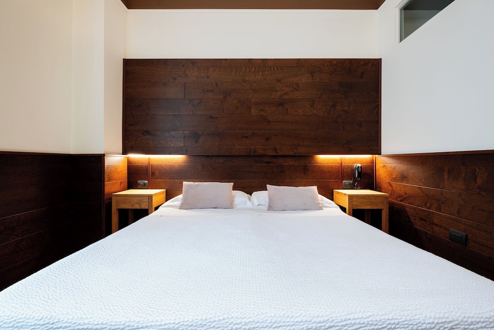 STANDARD, SINGLE, DOUBLE BED