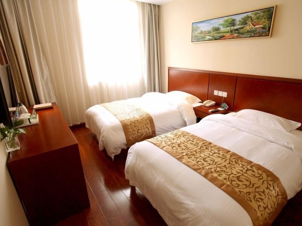 Room at GreenTree Inn Shanghai Songjiang WanDa Plaza RonGMEi Road Express Hotel, SHANGHAI