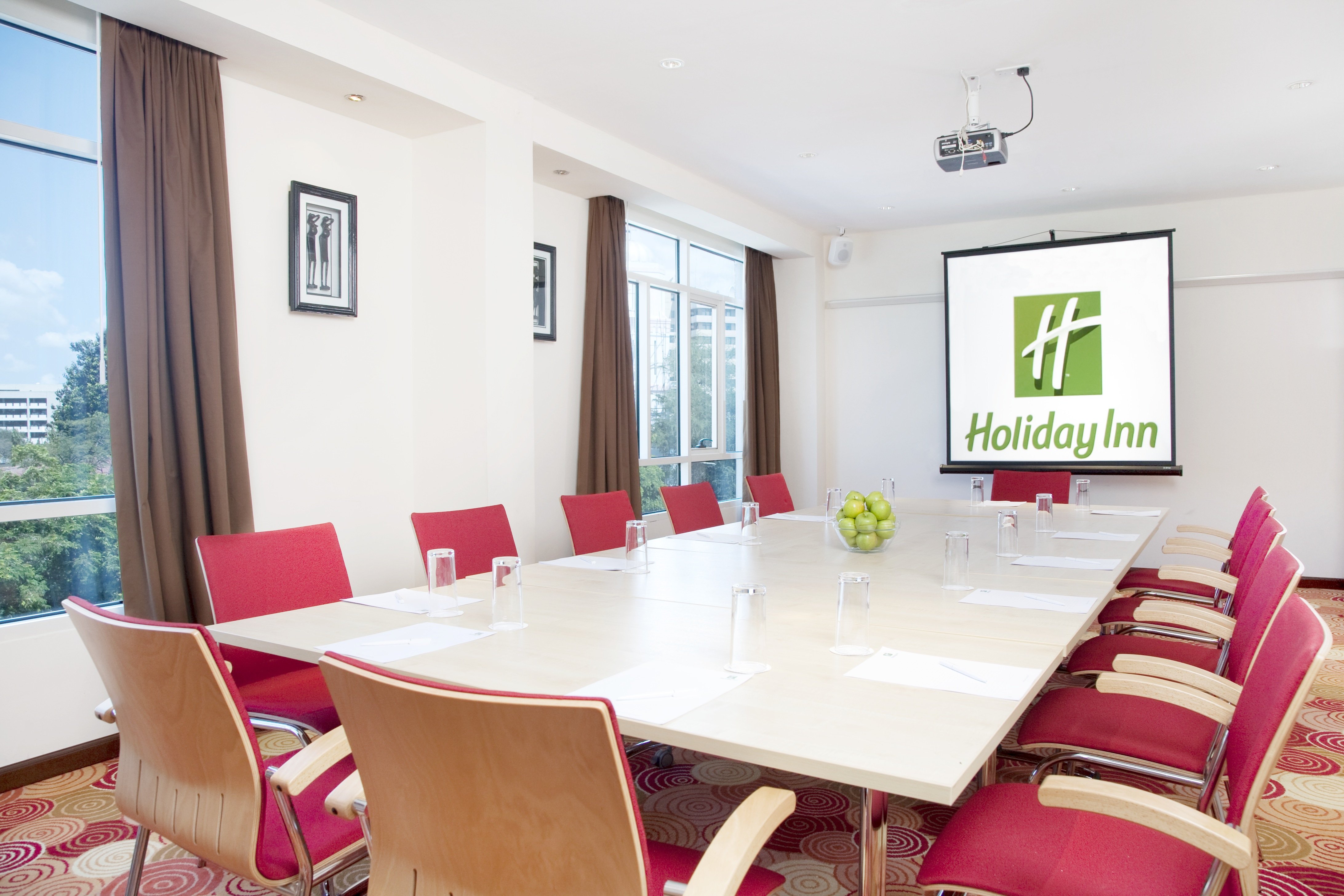 Holiday Inn Dar Es Salaam City Center 63/76