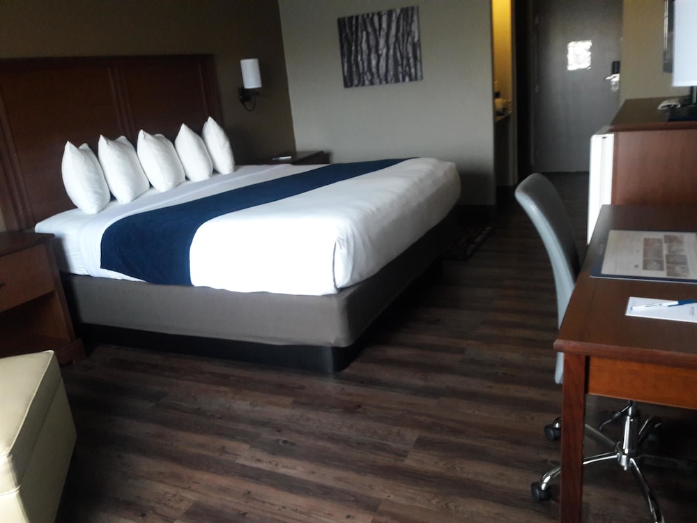 Best Western Woodburn 25/46