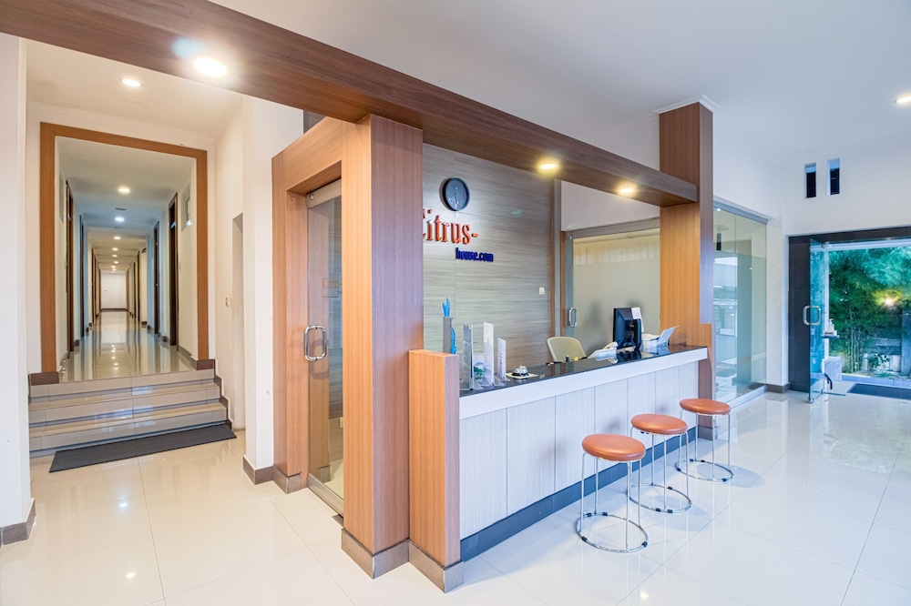 Citrus House Com Bogor 7/68