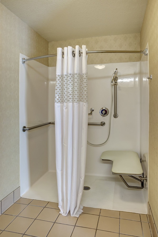 Hampton Inn & Suites Palm Desert 1/64
