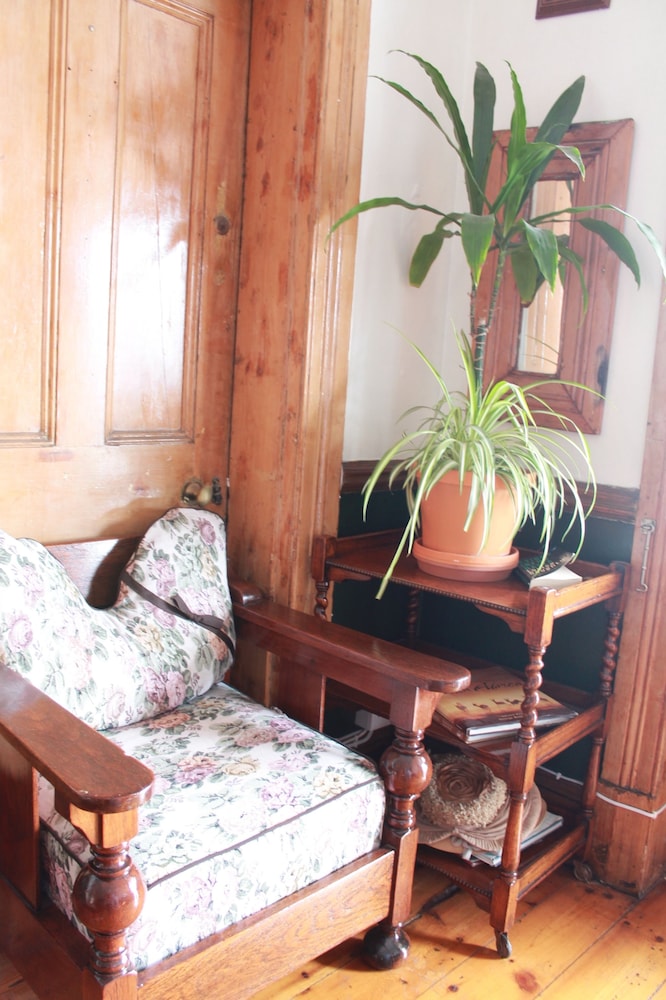 Central Hotel Guest House 18/33