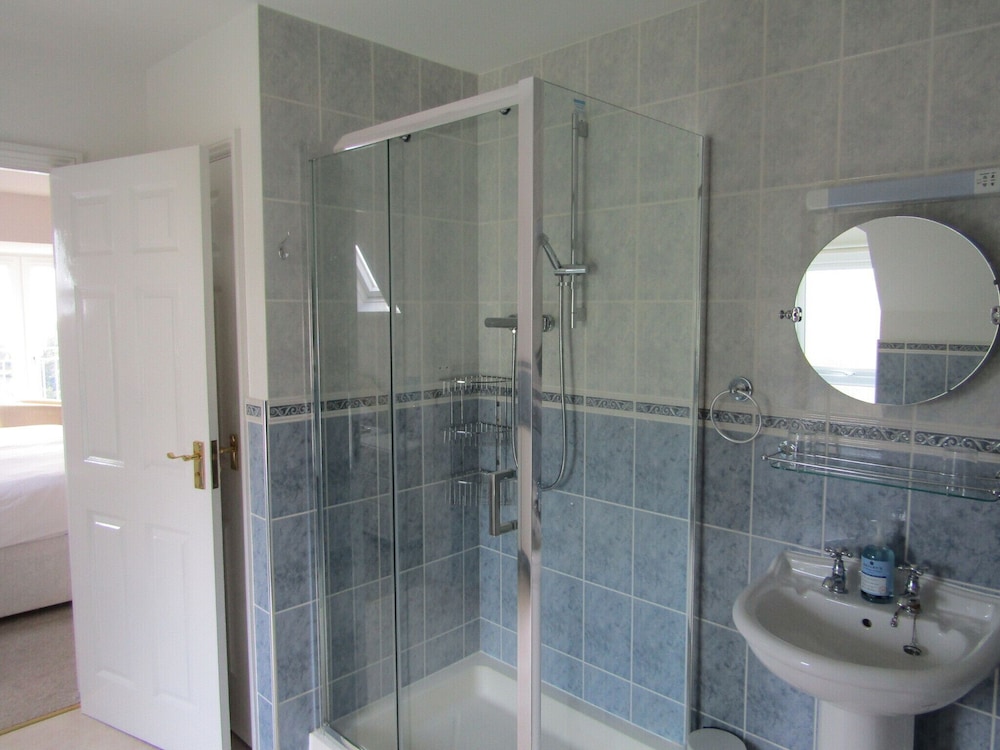 St Maur 44/50