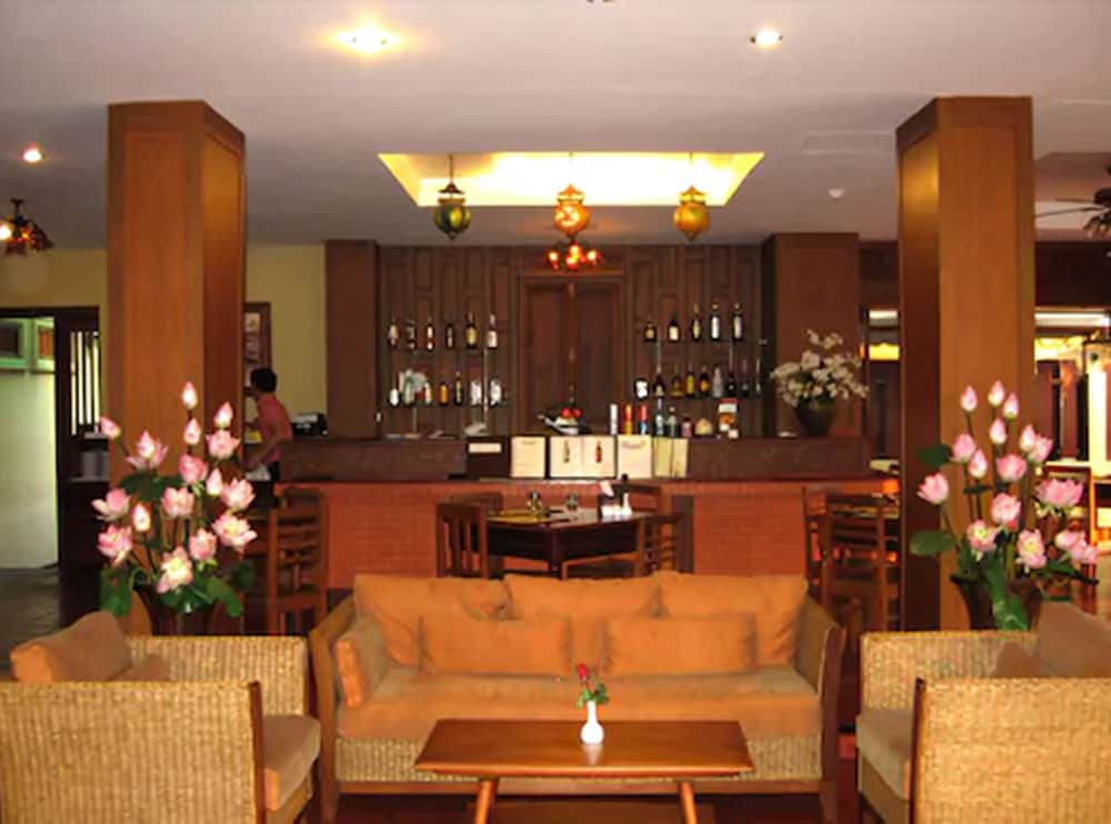 Lamphu Tree House Boutique Hotel 8/70