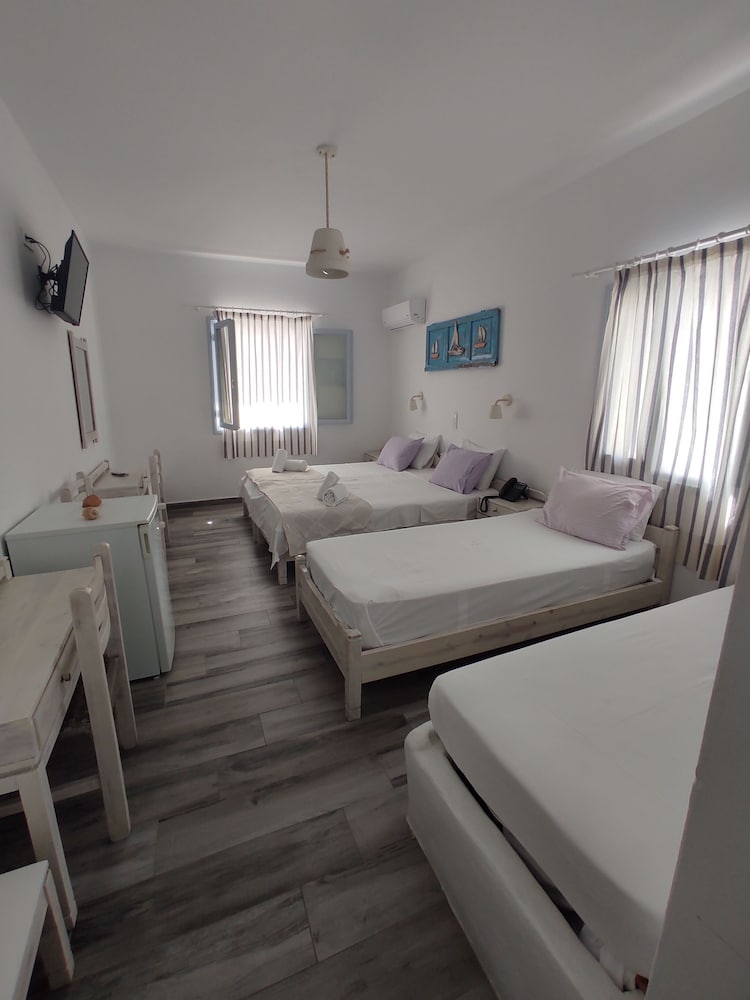 Iris Boutique Hotel 32/74
