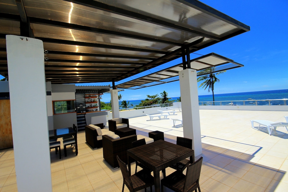 Bohol South Beach Hotel 61/74